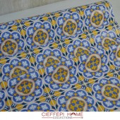 Tessuto in pvc al metraggio fantasia e tinta unita.